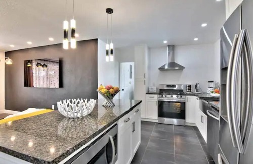 Miramar House | New Centrally Located Retreat Near Miami