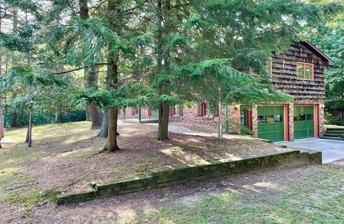 Sheboygan House | NEW! Charming 3BR/2BA Lake House in the Woods of the desirable Black River area