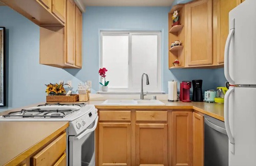 Olympia House | NEW! Charming 3BR Home in the Heart of Olympia