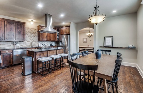 Fort Worth Cultural District House | NEW! Charming Retreat Near Dickie's Arena – Cozy & Stylish Fort Worth Getaway