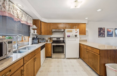 North Creek House | NEW! Chatiemac 42F - Quiet & Cozy 3-Bedroom Retreat