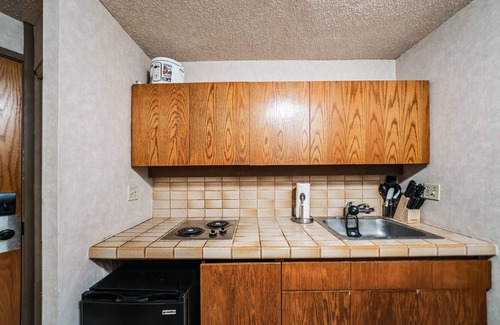Downtown Honolulu Condo | NEW! Chic DT Honolulu Executive Condo