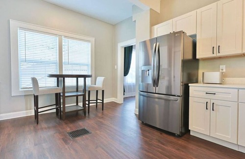 Knoxville House | NEW! Classy 3BR Home ~ 5 min to DT + Eateries