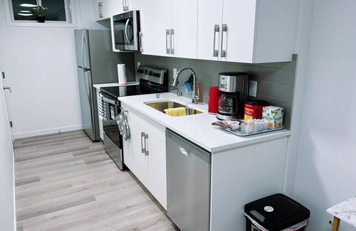 Southeast Calgary House | New & Clean 2 Bedroom Basement.One Queen & Full Beds,4 guests, free strt parking