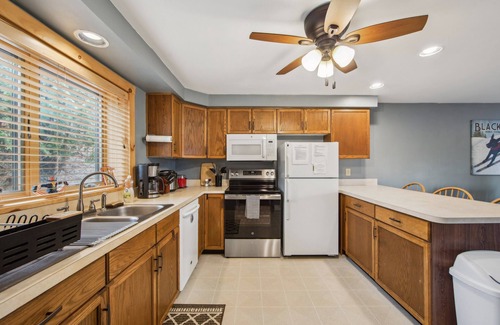 North Creek House | NEW! Cloud 50G - The Ultimate Adirondack Experience by The Summit at Gore Mountain