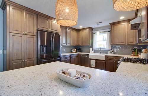 Bluffton House | New-Coastal chic townhouse in the heart of Old Town Bluffton-The Oyster Haus