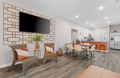 Branson Condo | NEW! Comfortable 3-Bedroom Condo + Pool Near Branson Attractions