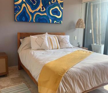 Zona Hotelera Apartment | New Condo in Premier Location
