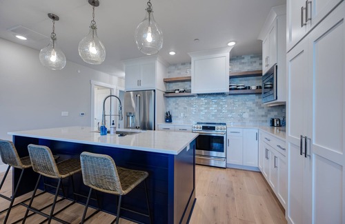 Sister Bay Condo | New Condo with Waterviews!