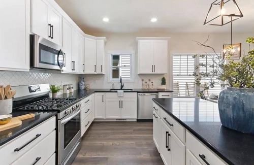 Northeast South Bend House | NEW construction by Notre Dame! 5 Bedrooms 4.5 Bathrooms!