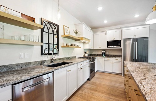 Egg Harbor House | New Construction-Private home in Egg Harbor + great for groups