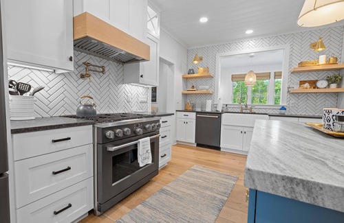 Sister Bay House | New Construction w/Hot tub - Luxury home in Sister Bay- Great for Groups!
