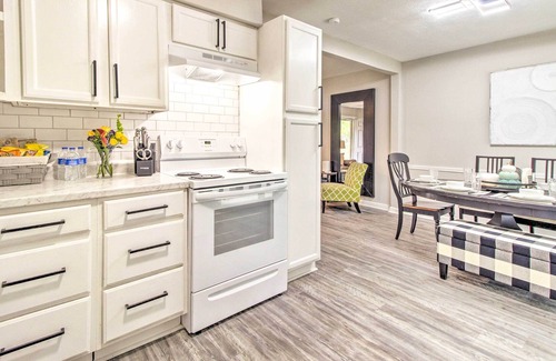Hinesville House | NEW! Contemporary Hinesville Home w/ Fenced Yard!