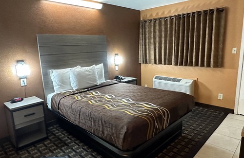 Victorville Hotel | New Corral Motel