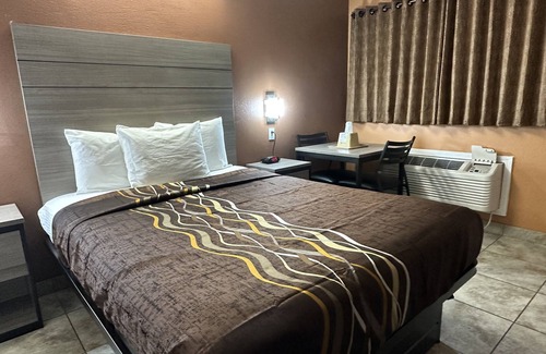 Victorville Hotel | New Corral Motel