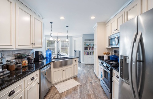 Fairhope House | New Cottage 200 yards from Mobile Bay