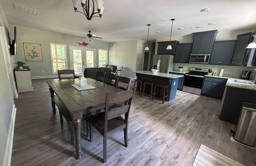 Jacksons' Gap House | New Cottage on Lake Martin – Peaceful Creekside-Pet Friendly-Auburn Football