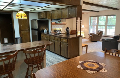 Wagoner House | NEW- Country Livin—Fishing, Horse Riding , Wildlife, Fort Gibson Lake, Huge Yard