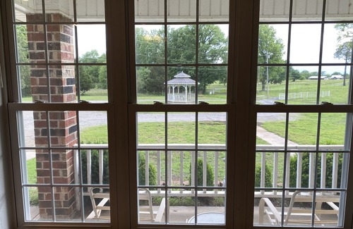 Wagoner House | NEW- Country Livin—Fishing, Horse Riding , Wildlife, Fort Gibson Lake, Huge Yard