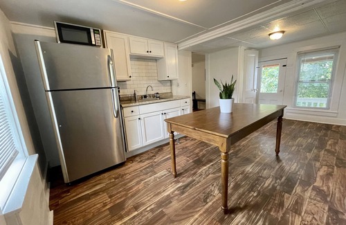 Kingston Apartment | New! Cozy 3 bedroom with office/studio