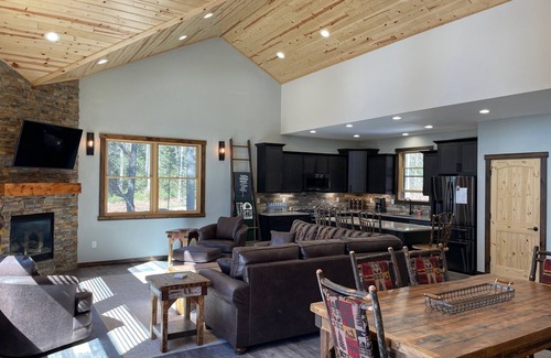 St Germain Cabin | New & Cozy Cabin on Lake Content w/170' of Sand/Swimming Frontage!