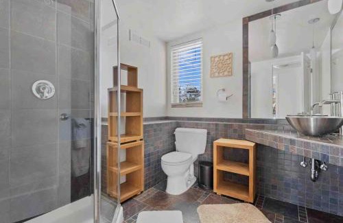 Boulder Apartment | New! Cozy north Boulder guesthouse!