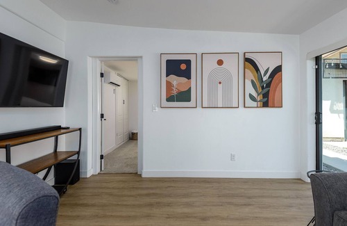 Garfield House | NEW Cozy Private Guesthouse in the heart of Phoenix!