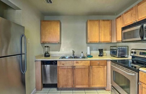 Coquina Key House | NEW! Cozy St Petersburg Escape: Boat Slip On-Site!