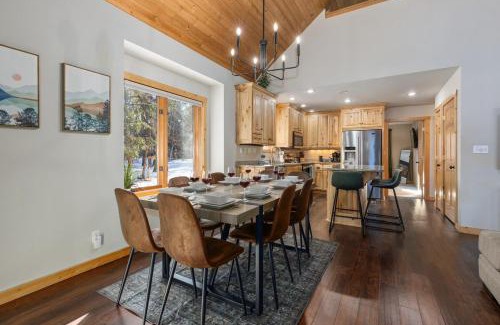 Crosslake House | NEW DESIGN Summer on Chain of Lakes Kings Game Rm
