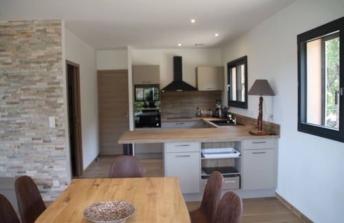 San-Gavino-di-Carbini Villa | New detached villa with private pool