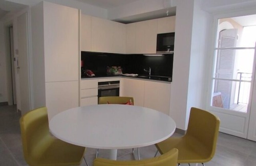 Saint-Tropez City Centre Apartment | New development Place des Lices with underground parking