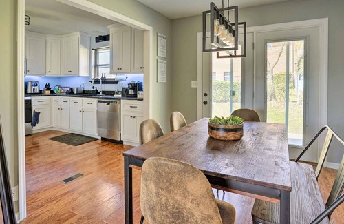 Flintstone House | NEW! Dog-Friendly Home ~ 8 Mi to Dtwn Chattanooga!