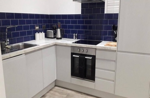 Doncaster Apartment | NEW! Doncaster Central 1 Bed Apartment sleeps 4,