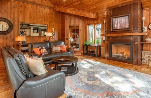 Blakeslee House | New! Double Eagle Ranch: Lake Access, Hot Tub, Fire Pit!