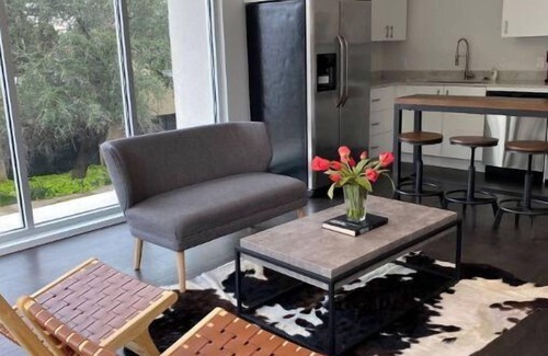 Midtown Condo | NEW Downtown 3 Level Modern Condo w/Skyline Views Unit E