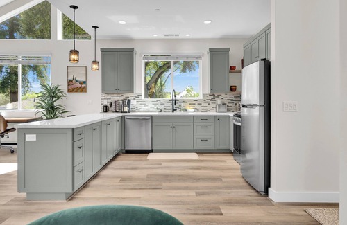 Paso Robles House | *NEW* Downtown Paso: The Treetop Getaway