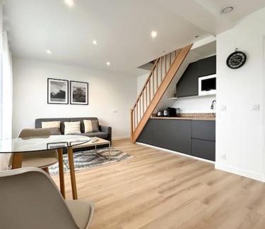 Antony Apartment | New duplex 1 minute walking from overground