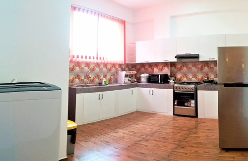 Nugegoda Condo | New Fully Furnished 3 BR AC Condo with Hot tubs with Power Backup in Colombo