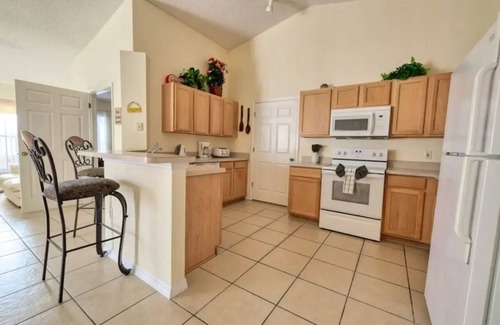 Clear Creek Villa | New! Family Friendly 4 Bedroom, South facing Pool/Spa, quiet residential area