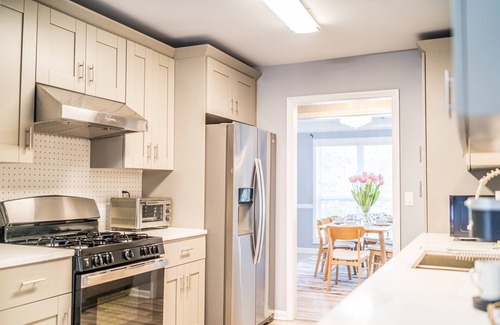 Lawrenceville House | NEW! Family Retreat with Fire Pit and Patio/5beds/3Ba