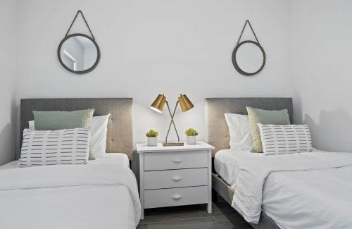 Palm Beach - West Palm Beach House | New! Few Minutes To Downtown, 10 To The Beach!