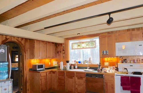 Center Lovell Cottage | NEW FOR 2023! Adorable Pet Friendly Cottage near Kezar Lake Beach!