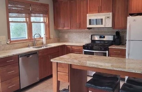 Wianno House | New for 2023! Osterville rental on Neck pond. RPMS124