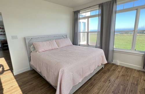 Sea View House | New for Summer of 2024! Summer By The Sea