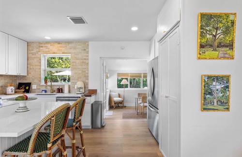 Southside House | New! Fully Renovated Luxurious Villa in SoSo with Pool in West Palm Beach