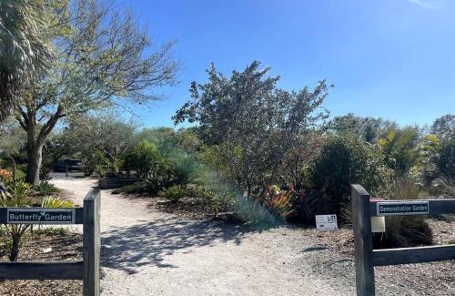 South Venice House | New! Fully Renovated 3/2 Luxury Vacation Home