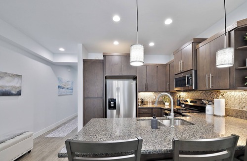Coeur d'Alene House | NEW! Gated Serene Haven Retreat near Trails & River: Your Oasis in CDA!