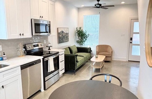 Lafayette House | NEW Gator House Cajun Luxury