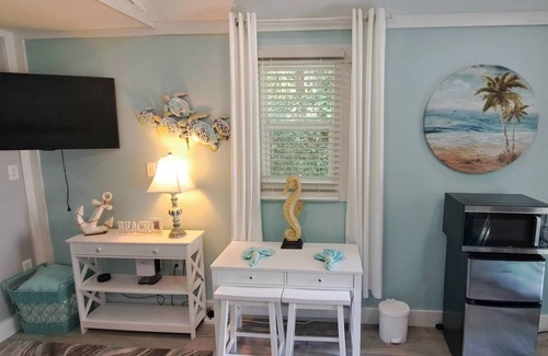 Emerald Isle House | New! Glamping Adventure Beach Cabana with A/C