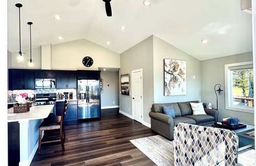 Homer Apartment | New! Gorgeous Getaway with Bay and Mountain Views and Soaking Tub.